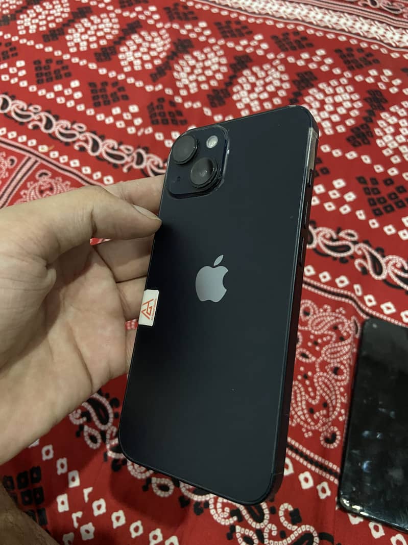 Apple iPhone 14 3