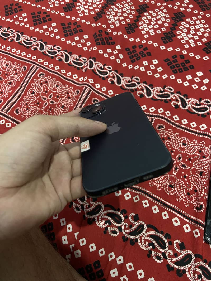 Apple iPhone 14 7