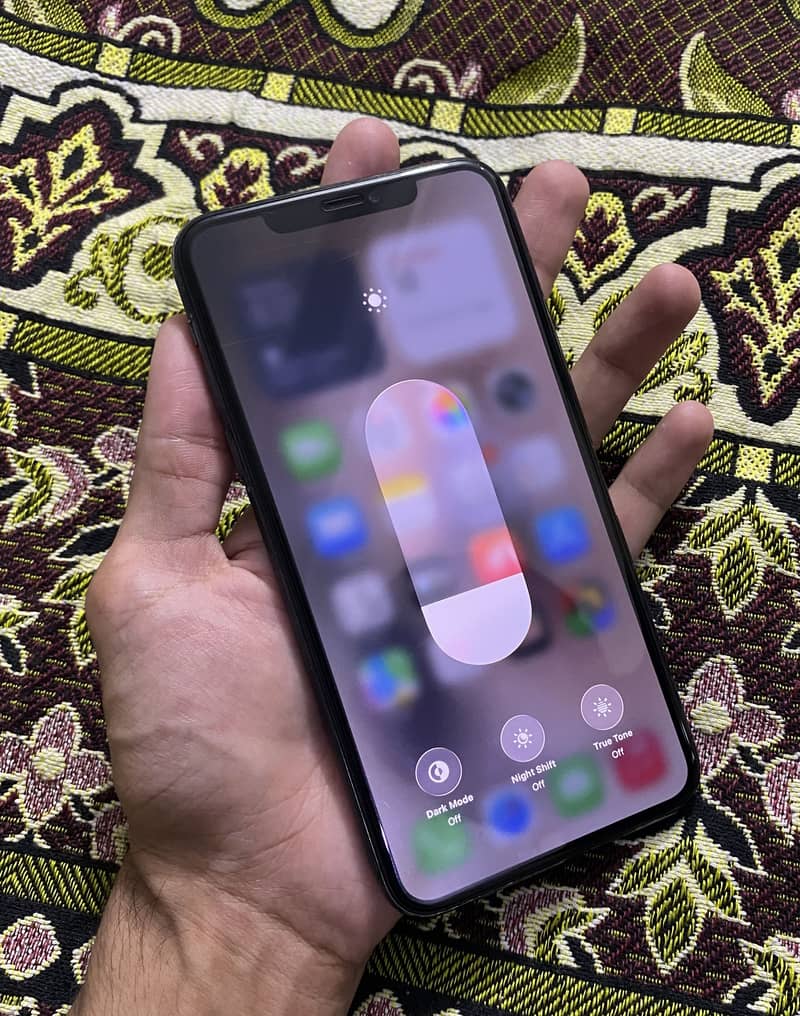 Apple iPhone 11 Pro Max 3
