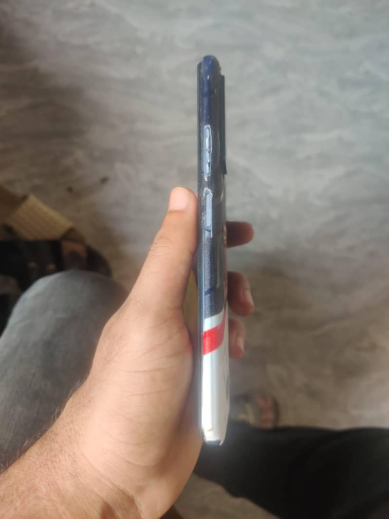 Tecno Camon 17 Pro 7