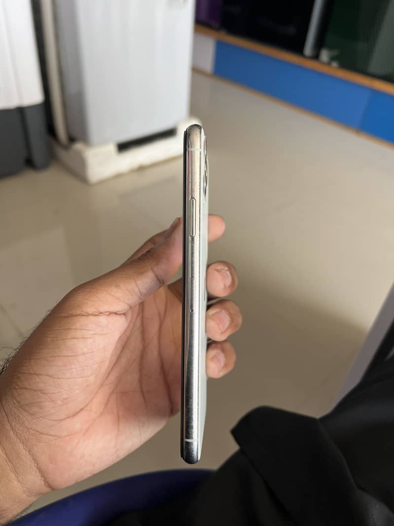 IPhone 11 Pro Max 1