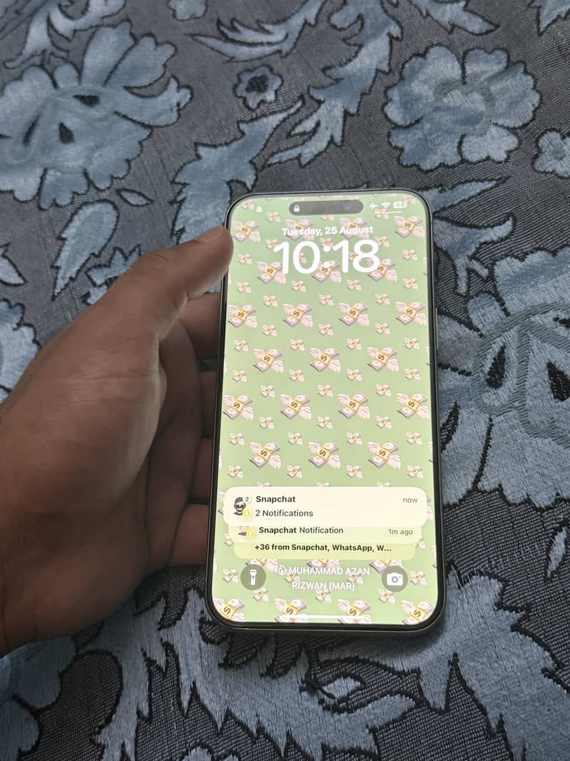 Apple iPhone 15 Pro Max 4