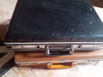 vintage black+brown brief case