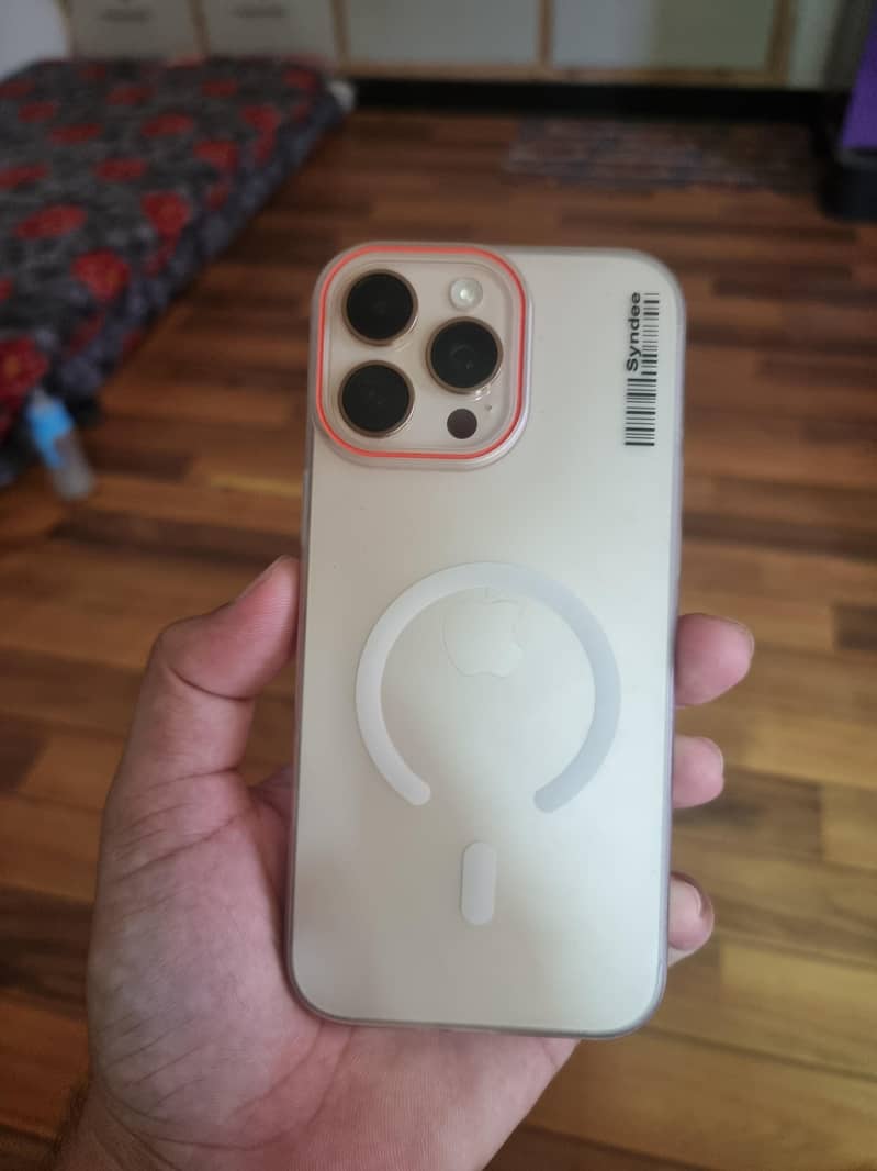 iphone 16 pro max 1