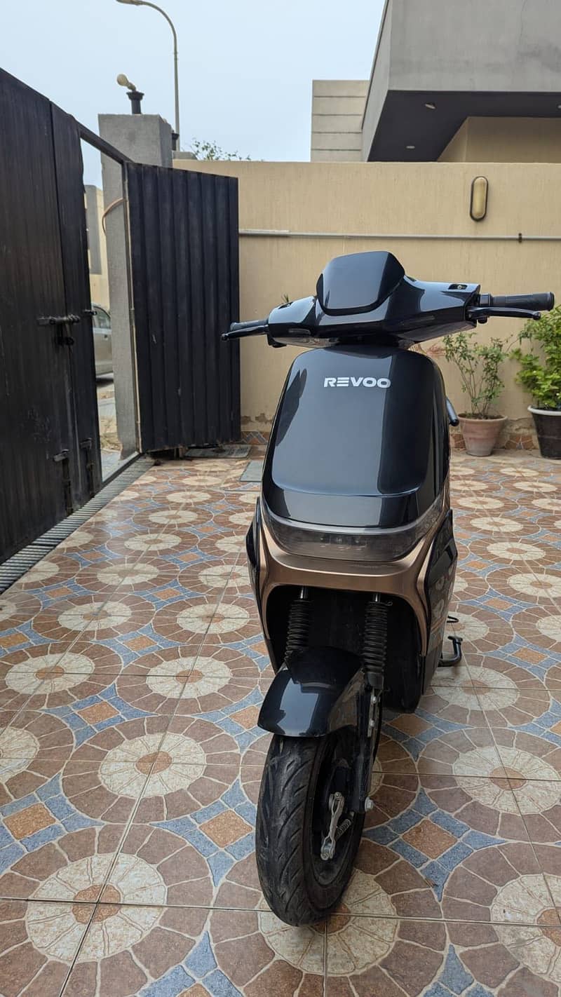 Revoo A11 3