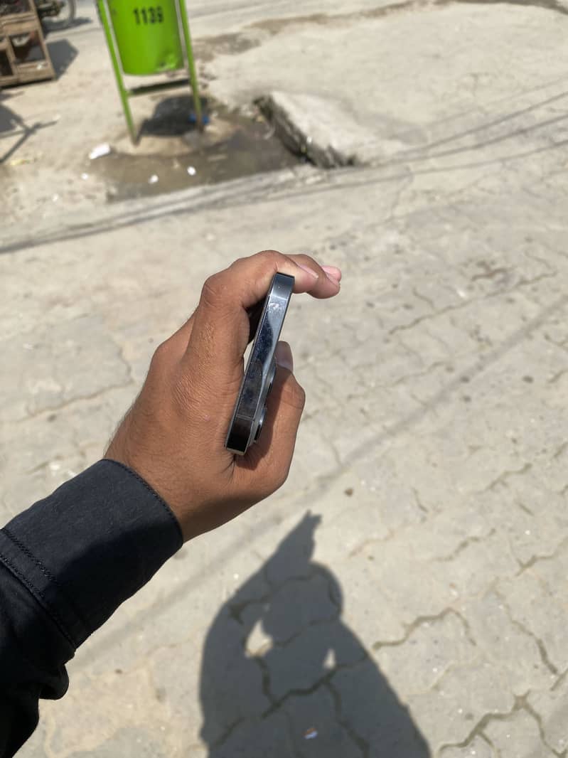 iPhone 13 Pro 1