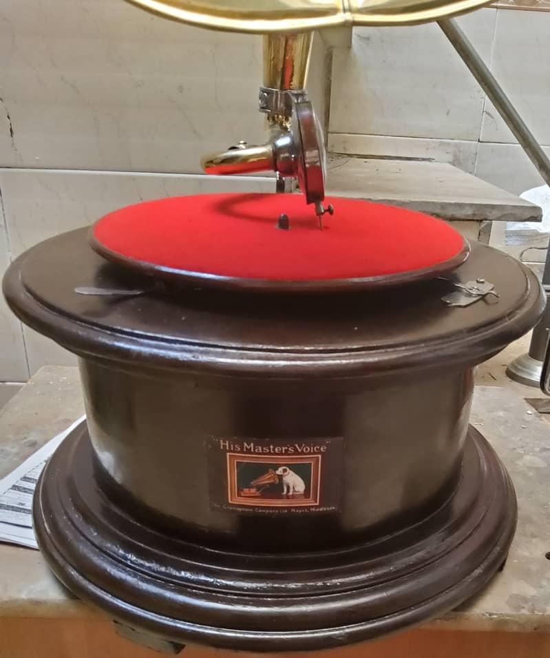 Turntable Gramophone 3