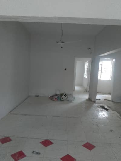 1000 Square Feet Office In Stunning Gulshan-e-Iqbal - Block 5 Is Available For rent