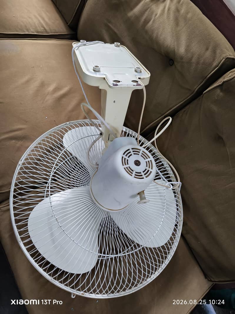 Bracket Fan 1