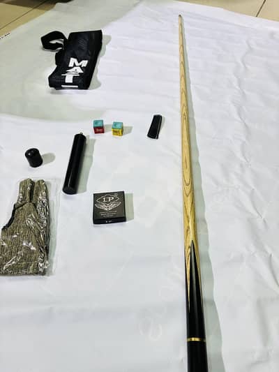 snooker cue