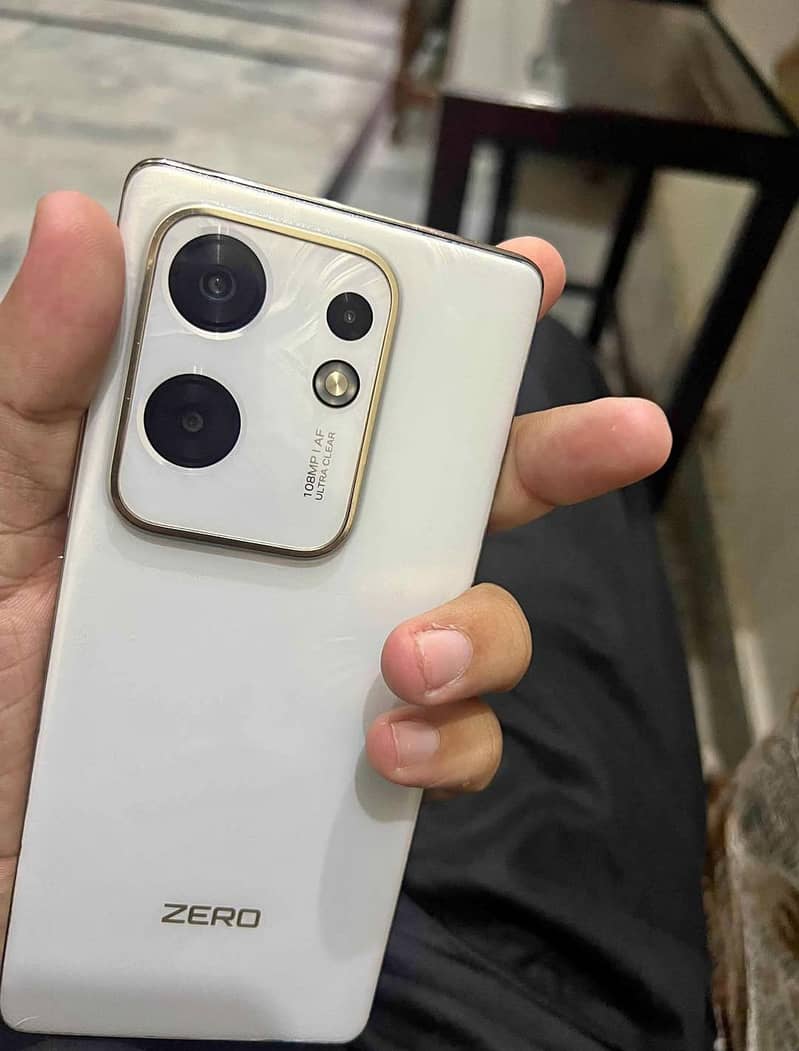 Infinix Zero 30 6