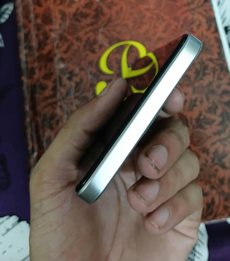 Tecno SPARK 30C 4