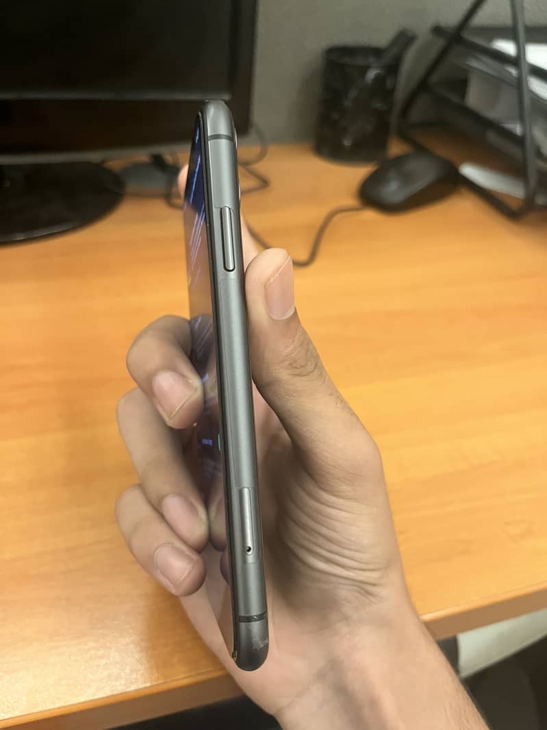 Apple iPhone 11 1