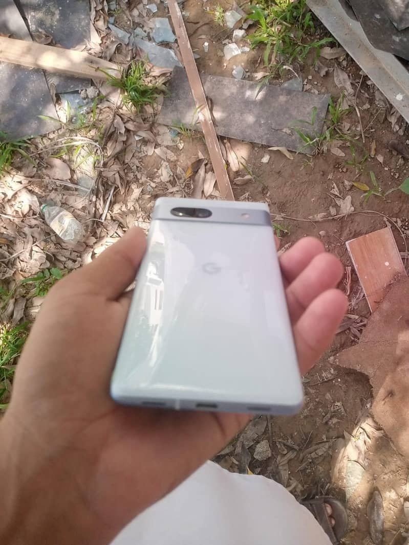 Google Pixel 7a 4