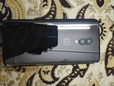 One Plus 6T for urgent sale (motherboard issue )