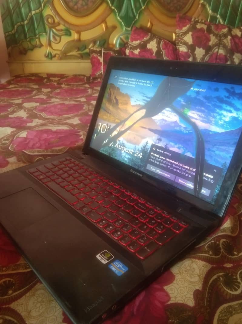 10/9 condition LCD demiege baaqi all ok h koi masla ni h 1