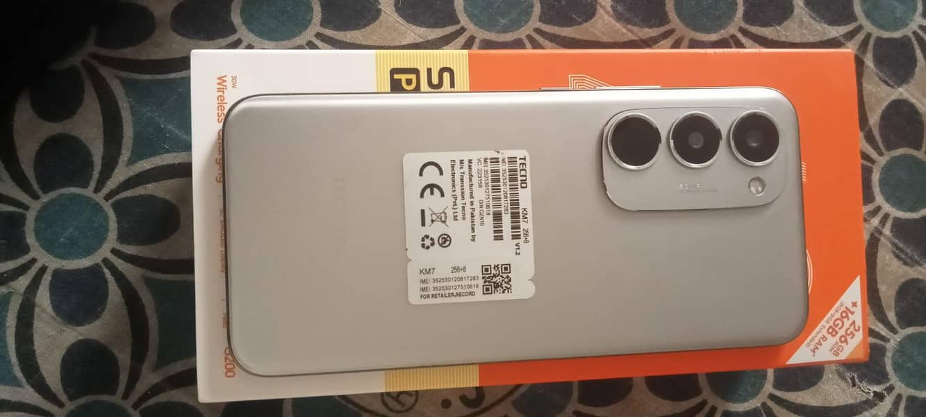 Tecno CAMON 20 0