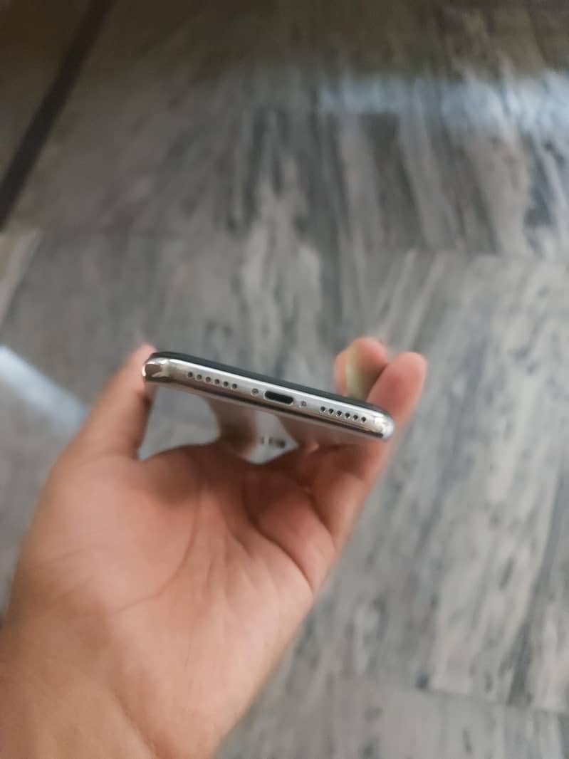 Apple iPhone X 2