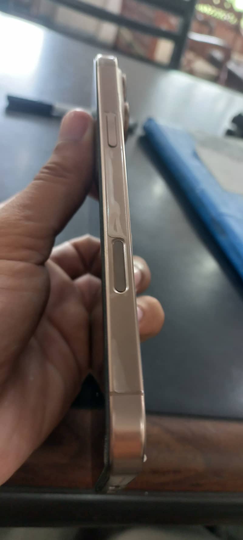 Apple iPhone 16 Pro Max 5