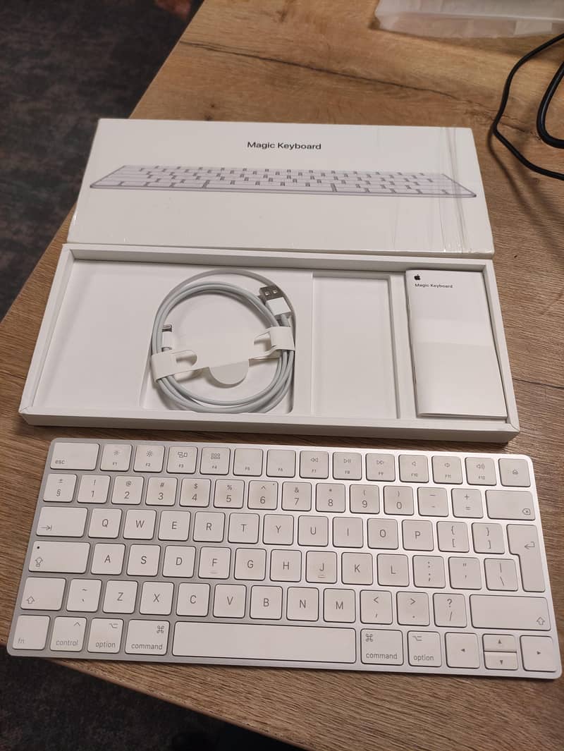 Apply magic keyboard 0