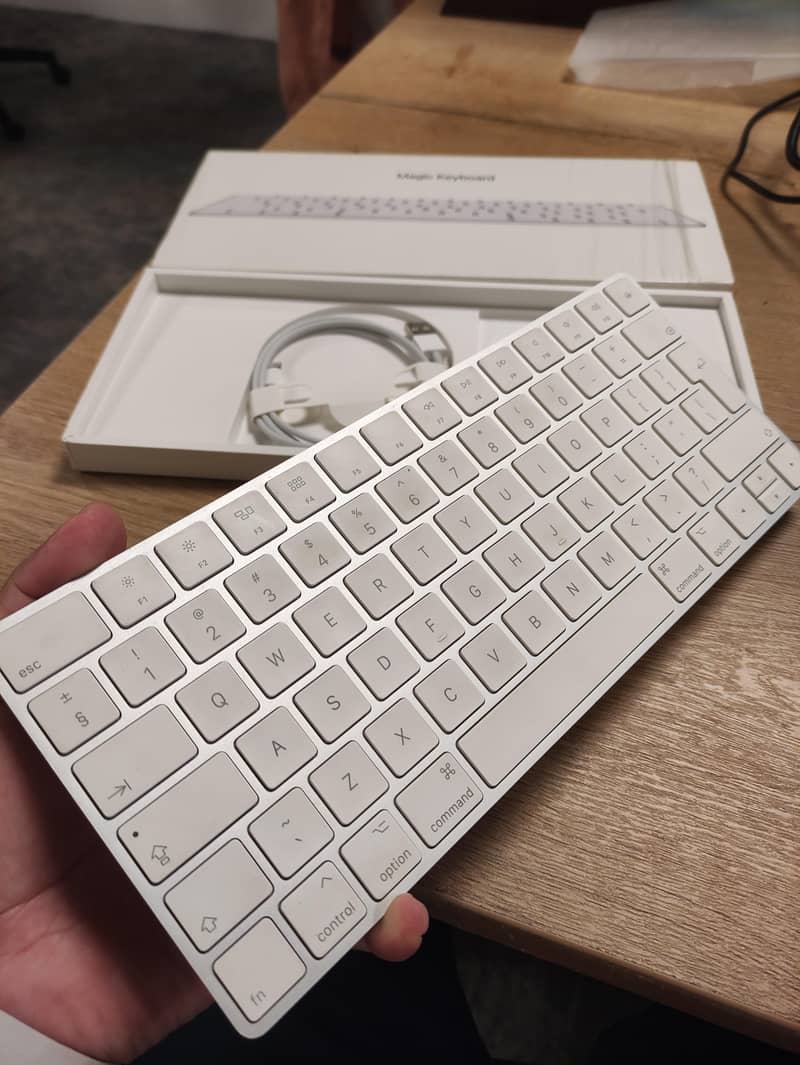 Apply magic keyboard 1