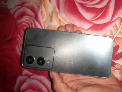 Vivo Y17s
