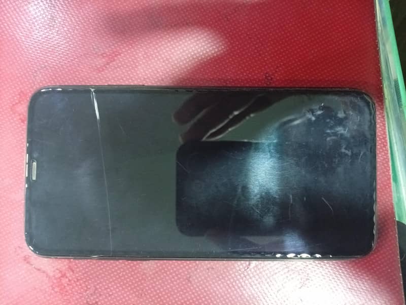 Apple iPhone 11 Pro Max 7