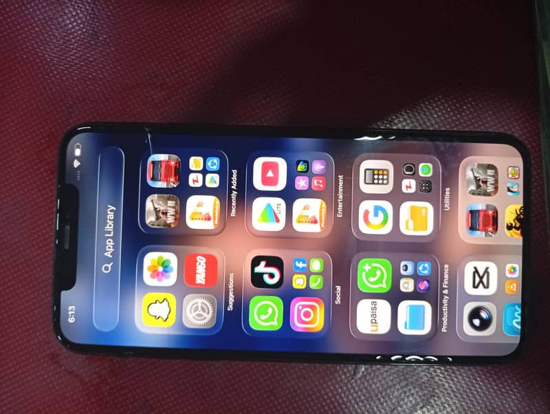 Apple iPhone 11 Pro Max 8