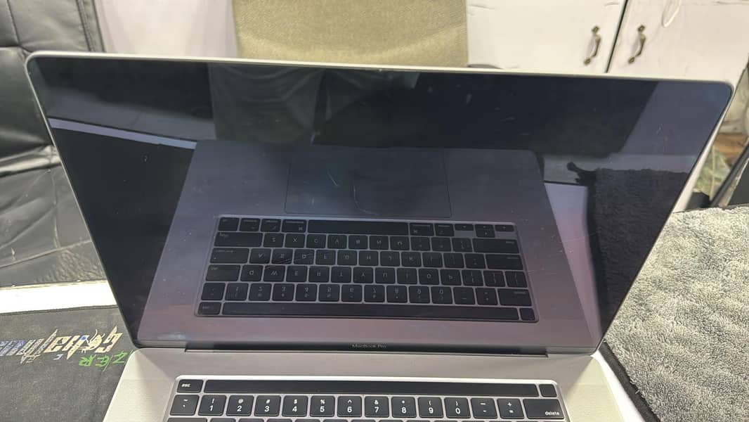 MacBook pro 2019 2