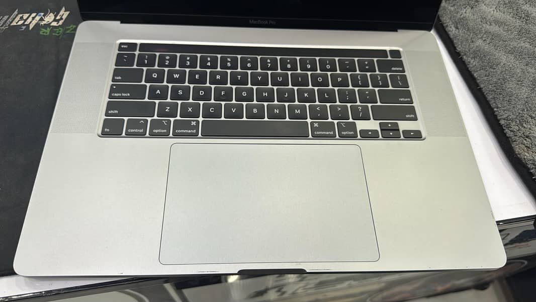 MacBook pro 2019 3