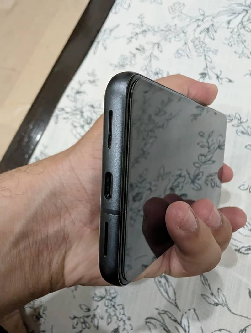 Google Pixel 8 3