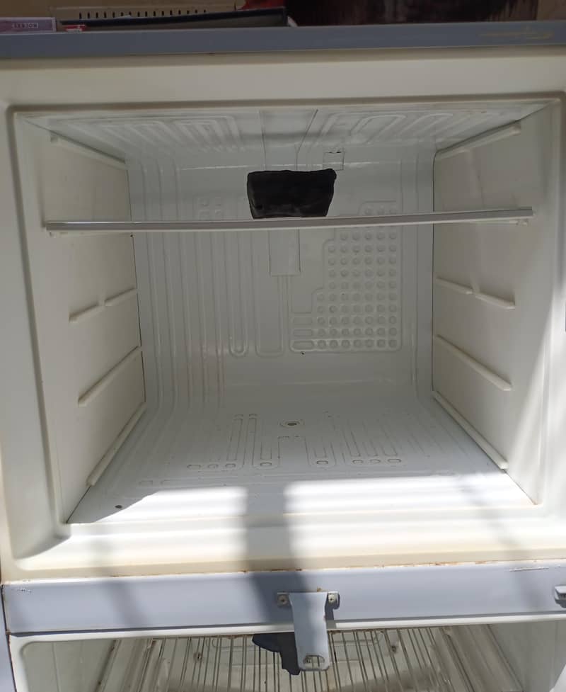 Dawlance Fridge Large 1