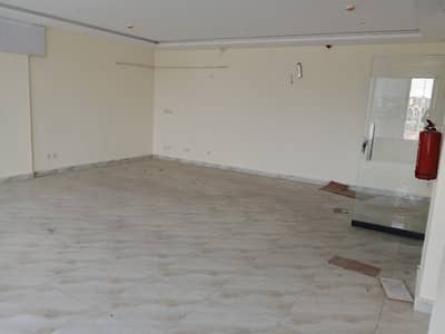 Islam Marketing offer 4 Marla 3rd floor available for Rent
