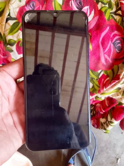 Vivo y15 4ram64 rom with box price 16000 only