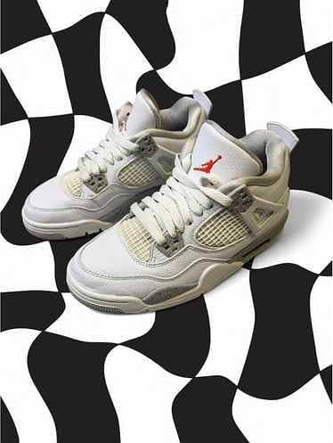 Nike Air Jordan 4 Retro