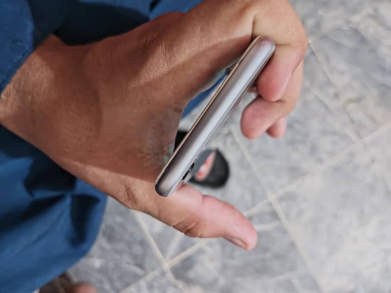 Apple iPhone 6s 3