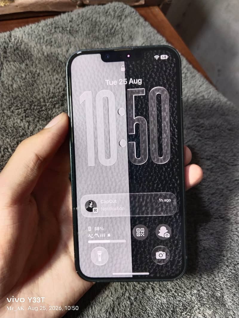 Apple iPhone 14 3