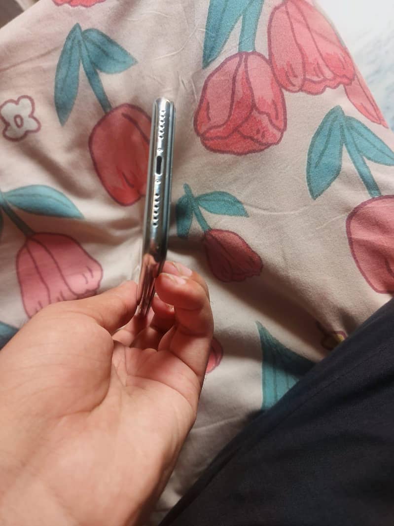 Apple iPhone X 1