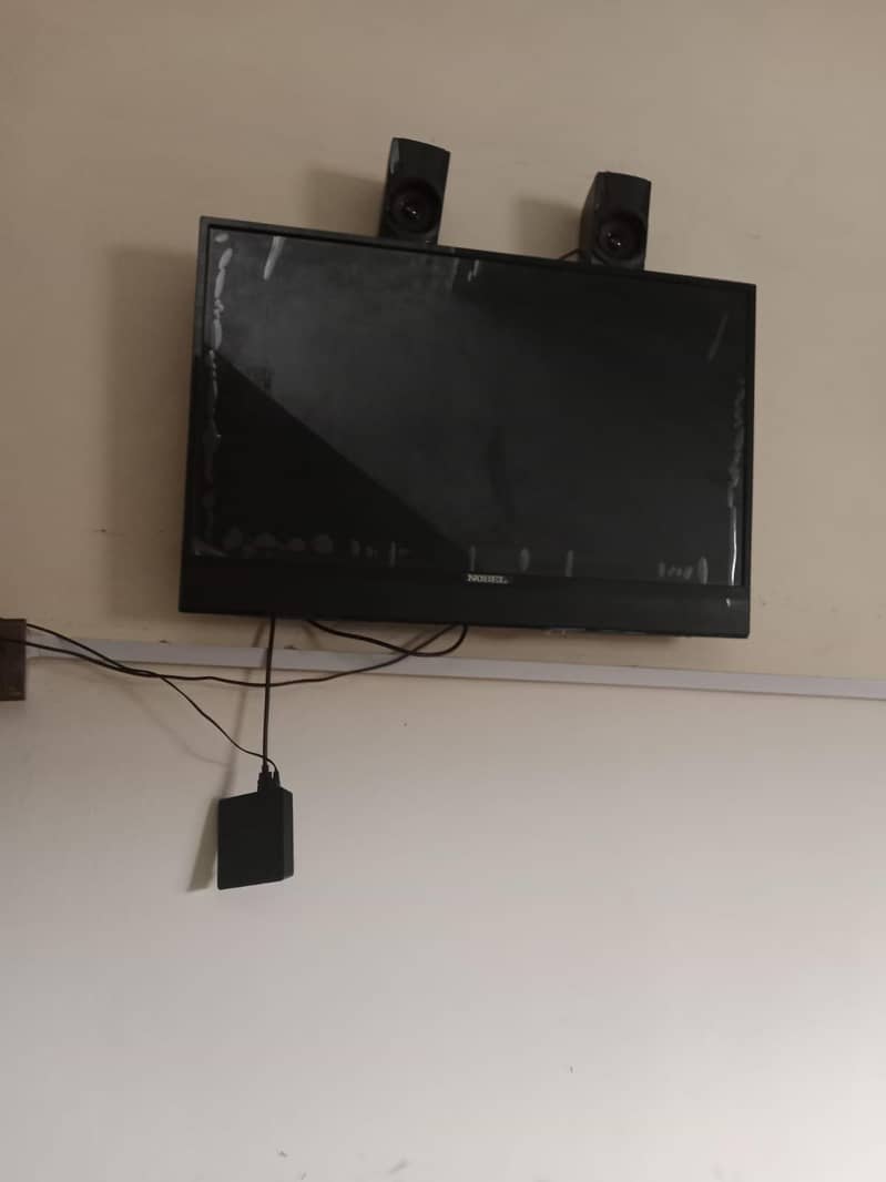 LED 32 0