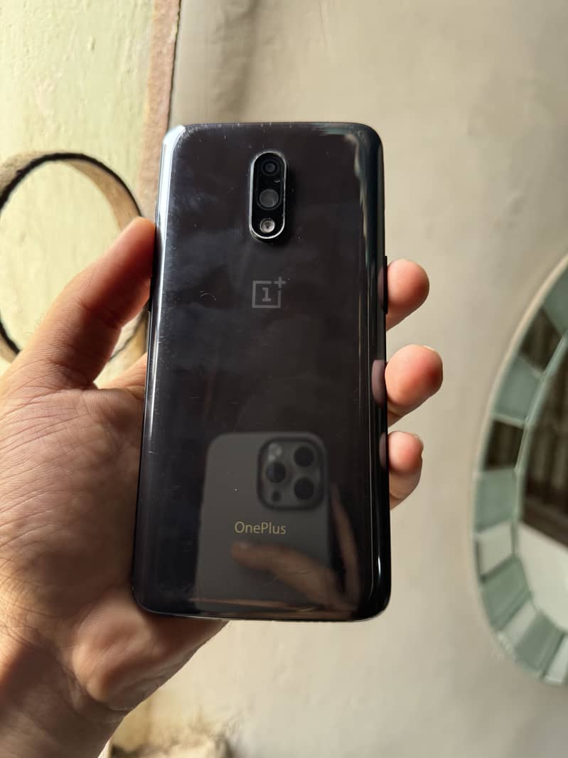 One Plus 6T 5