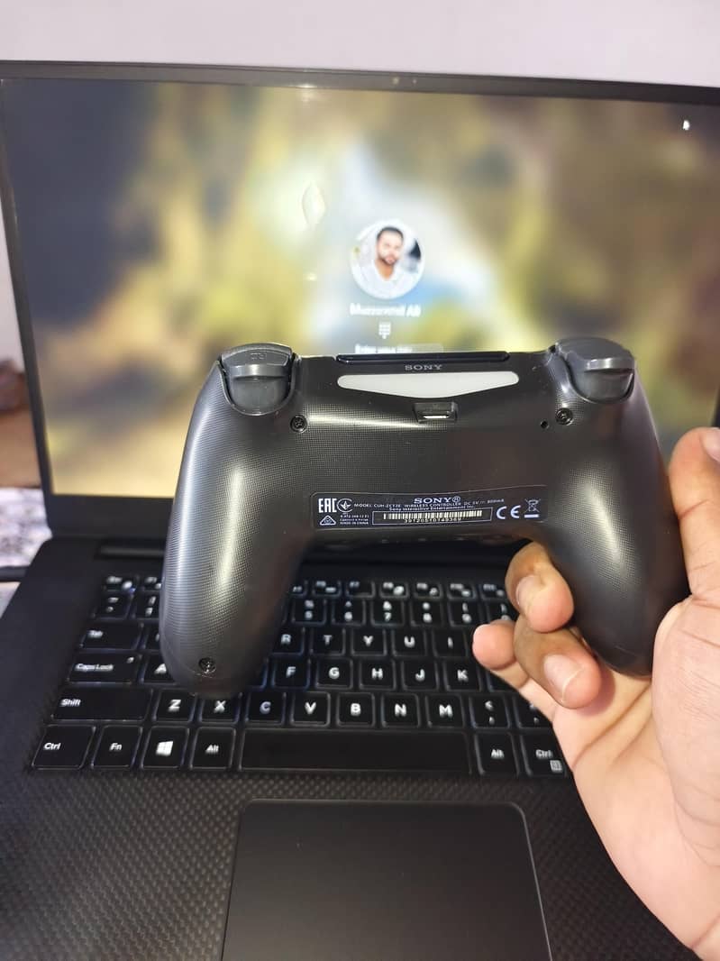 PS4 Gaming Controller  3