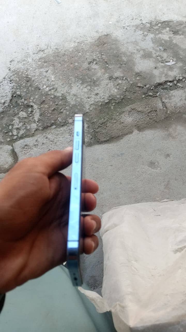 Apple iPhone 13 Pro 5