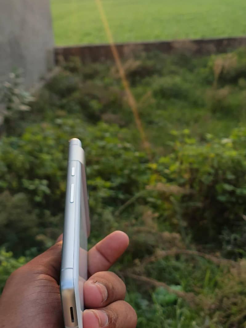 Google Pixel 7 5