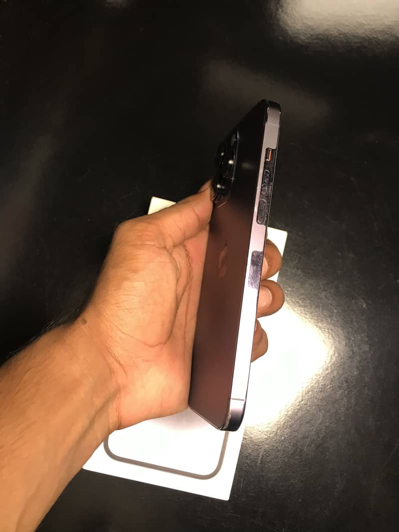 Apple iPhone 14 Pro Max 4