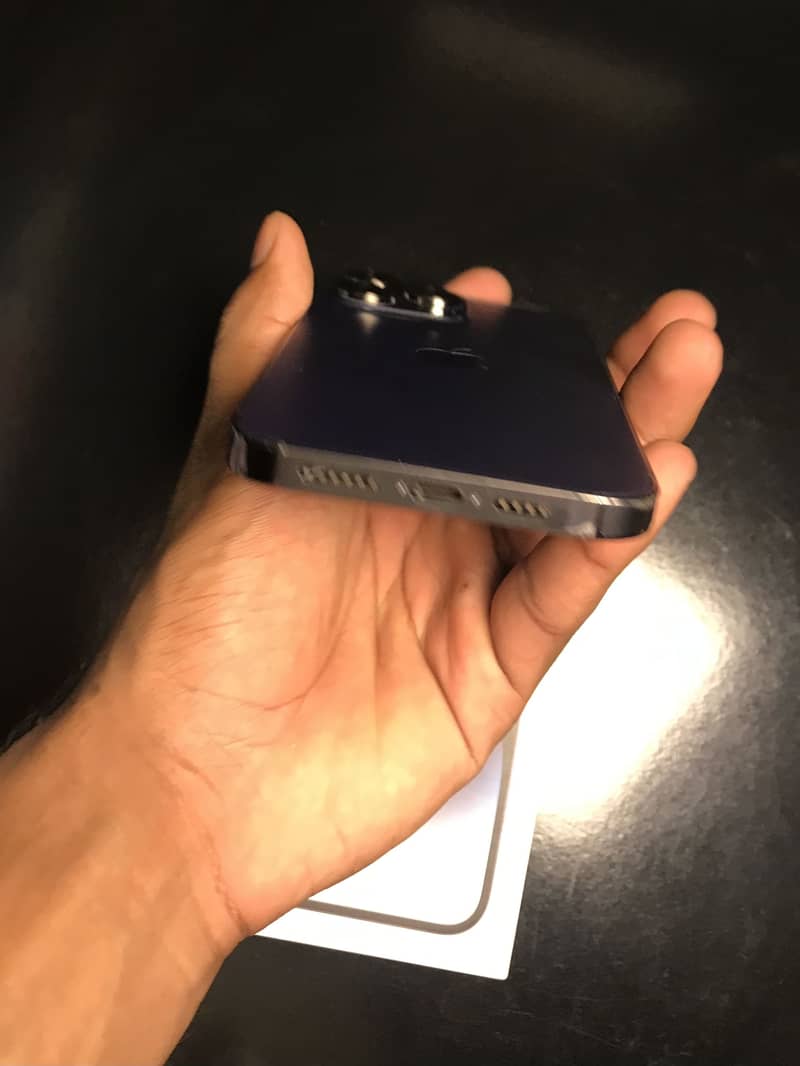 Apple iPhone 14 Pro Max 6