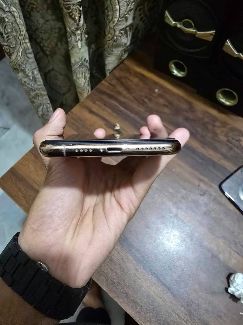 Apple iPhone X 2