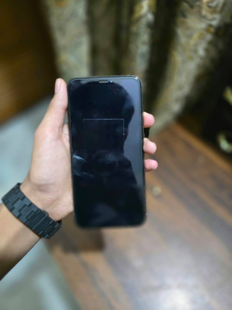 Apple iPhone X 5