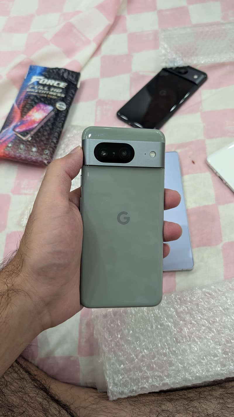Google Pixel 8 1