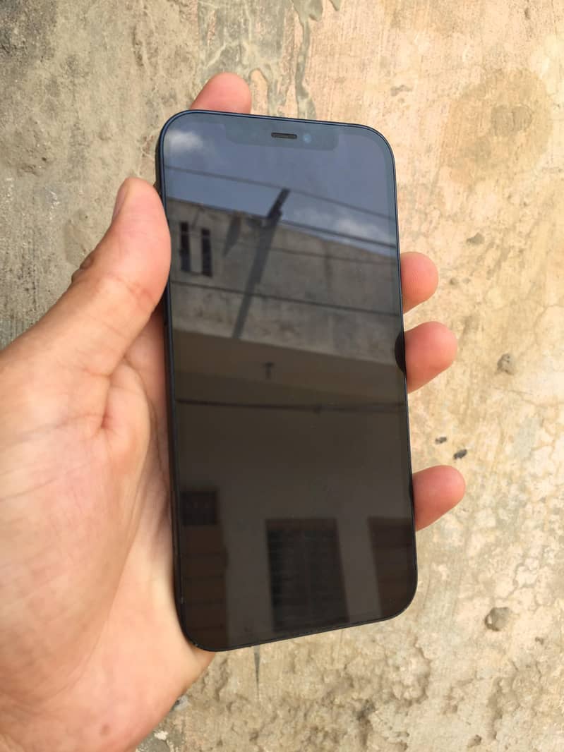 Apple iPhone 12 5