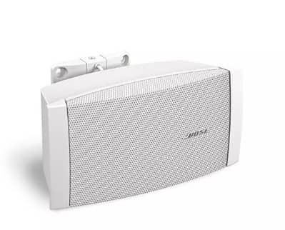 BOSE SPEAKERS AND AMPLIFIER (03014236492)